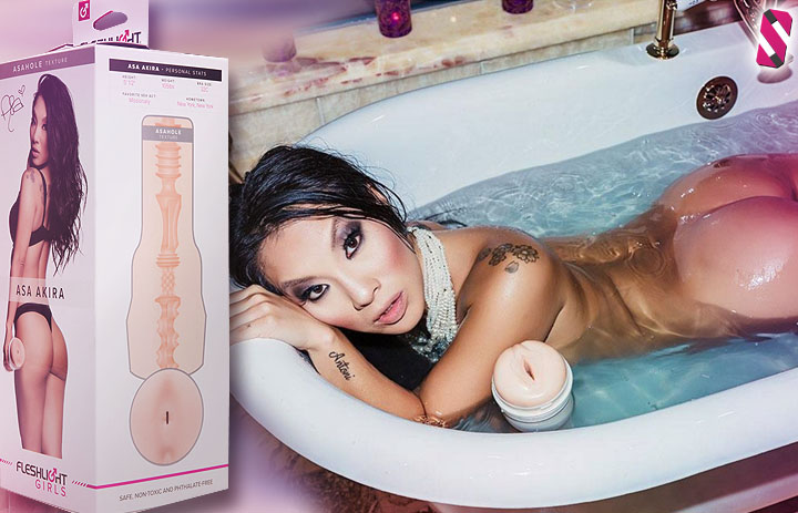 Asian pornstar Asa Akira Fleshlight sex toy - Masturbator (replica pussy)
